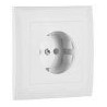 Marco monobloc c/prot p/base schuko blanco.